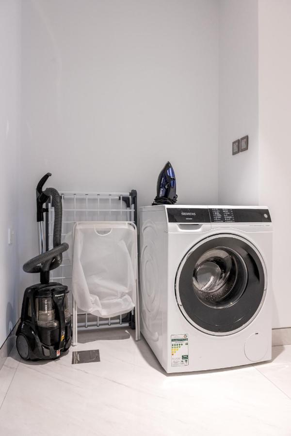 Spectacular 3 Bedroom Condo With Maids Room Facing The Dubai Eye Εξωτερικό φωτογραφία